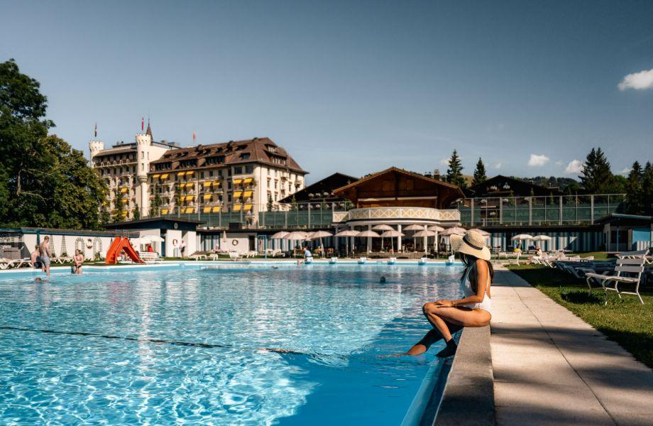 Gstaad Palace_pool_credit_MelanieUhkotter Gstaad Palace_pool_credit_MelanieUhkotter